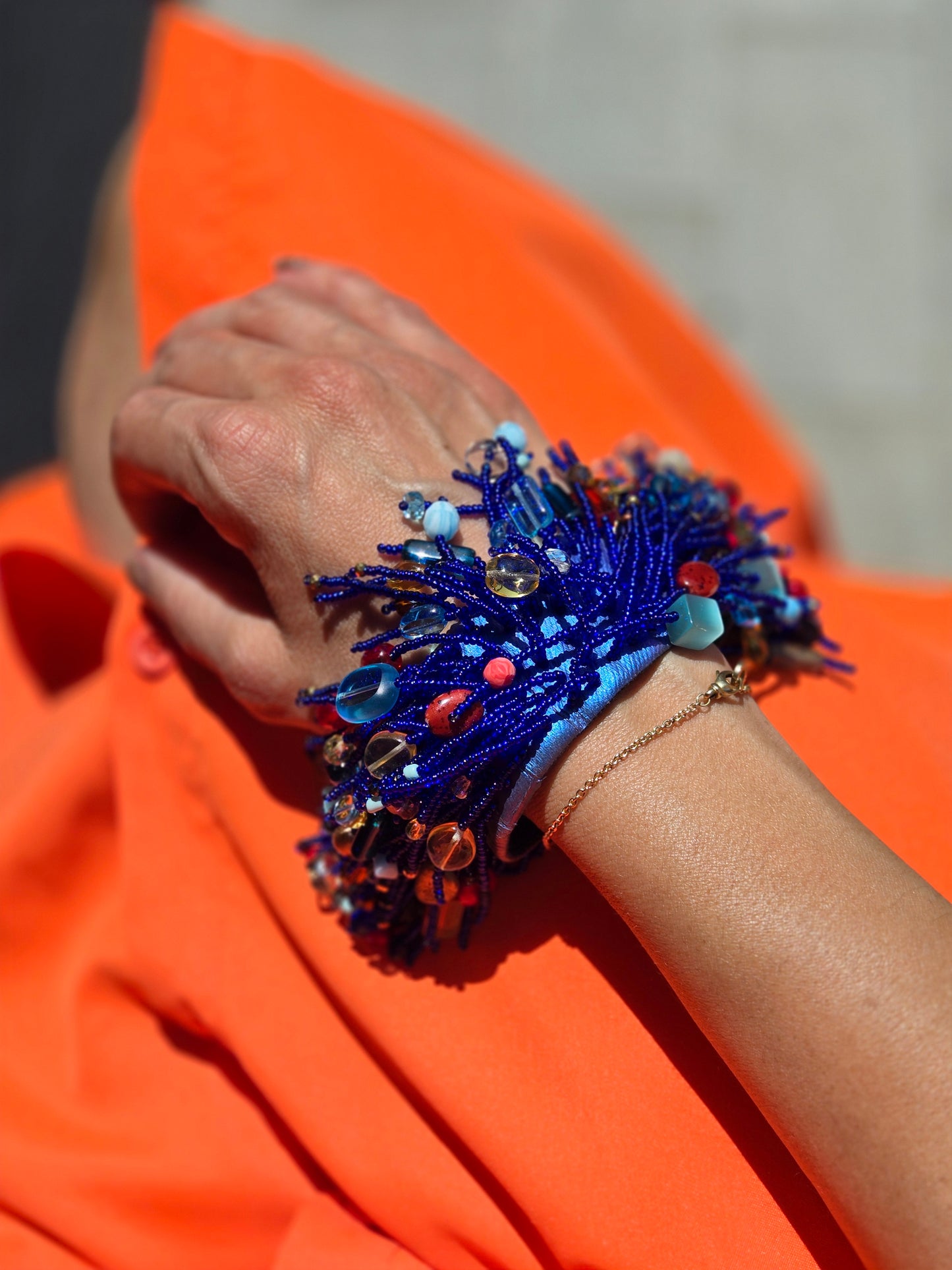 BRACCIALE - con frange in perline