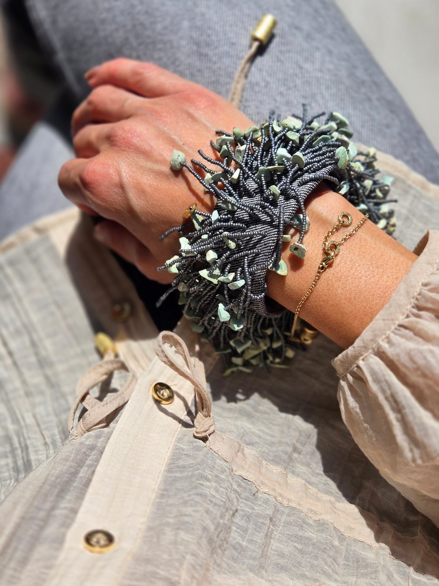 BRACCIALE - con frange in perline
