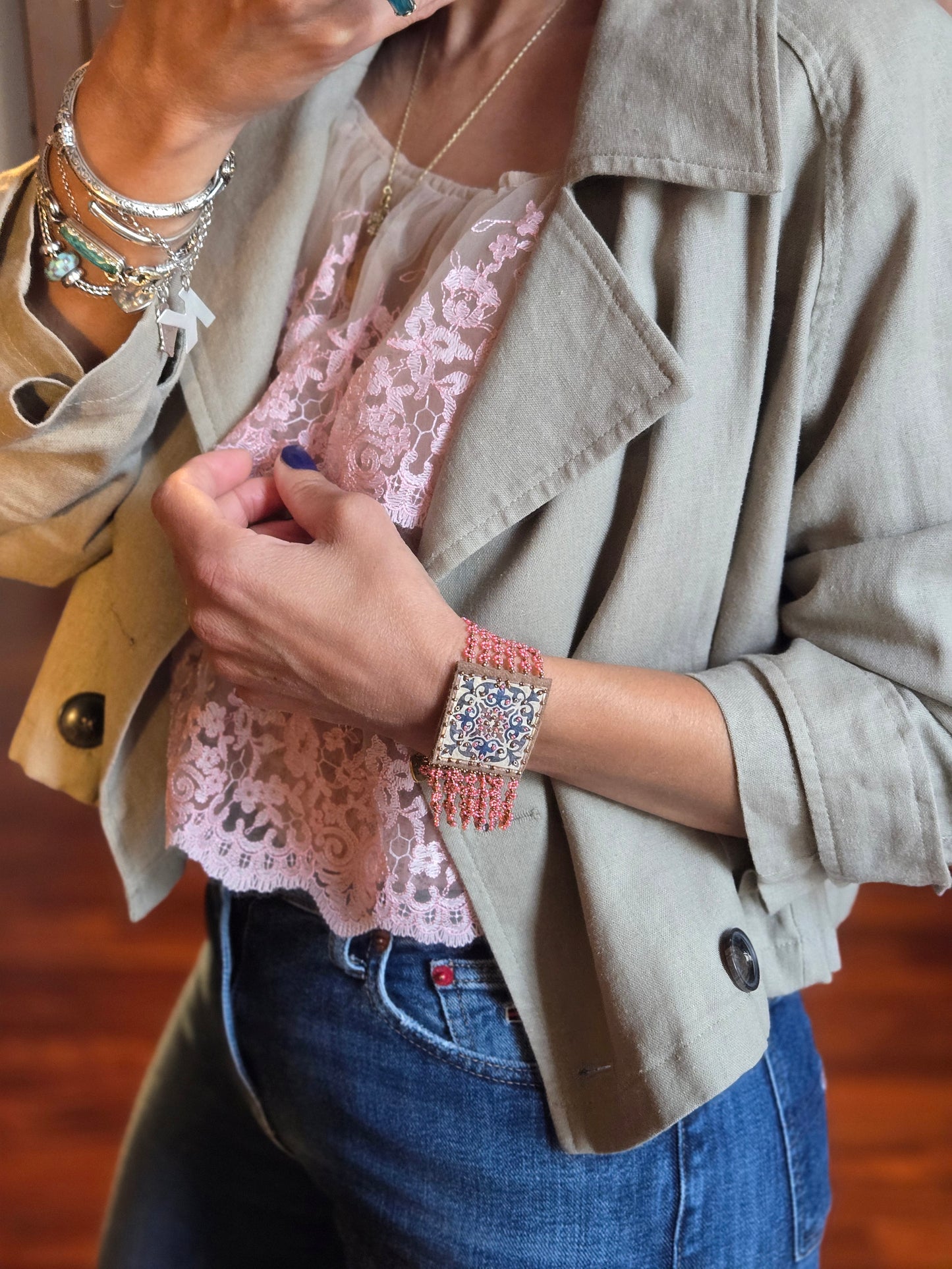 Arabesque leather and pearl bracelet
