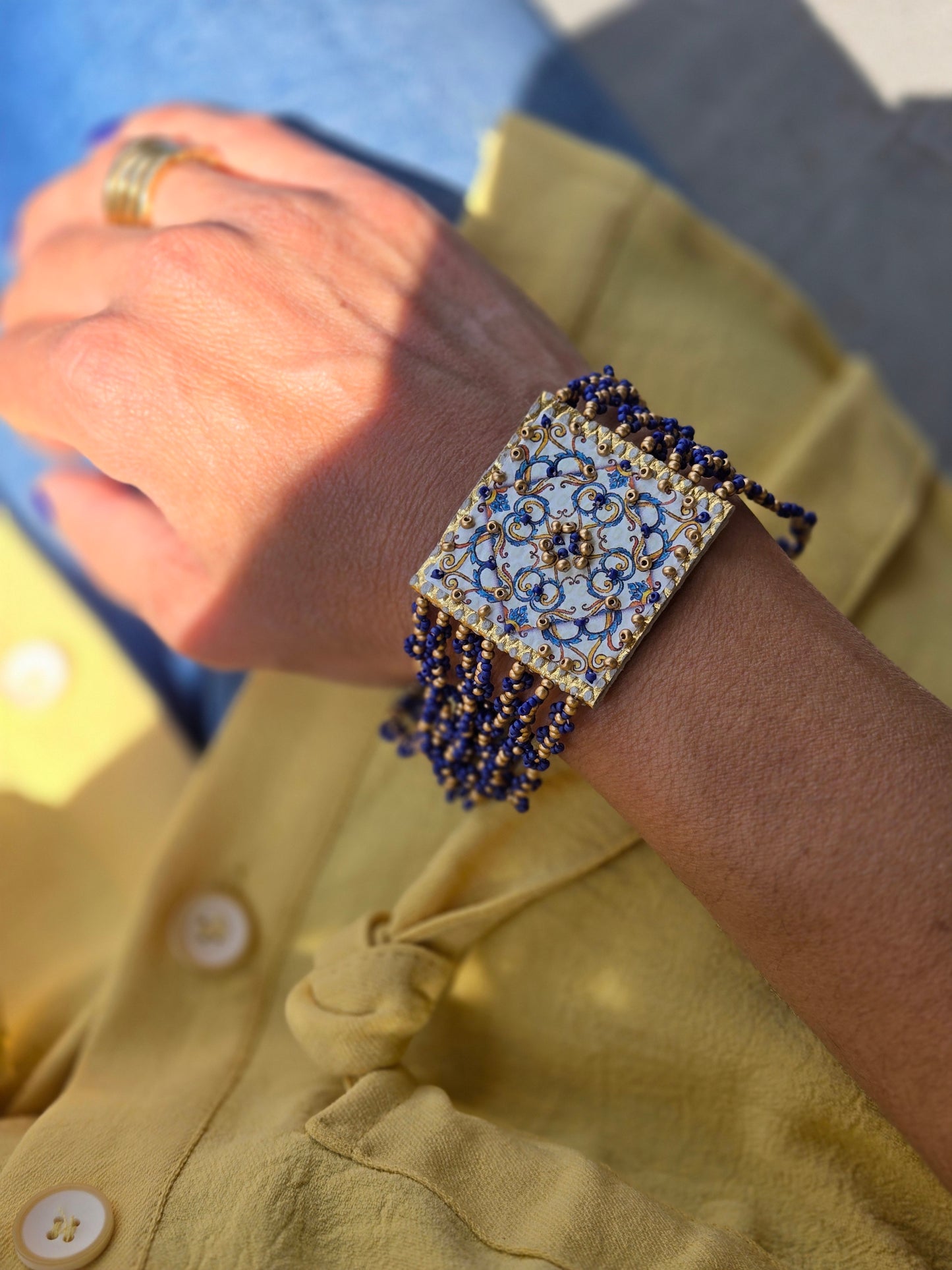 Arabesque leather and pearl bracelet