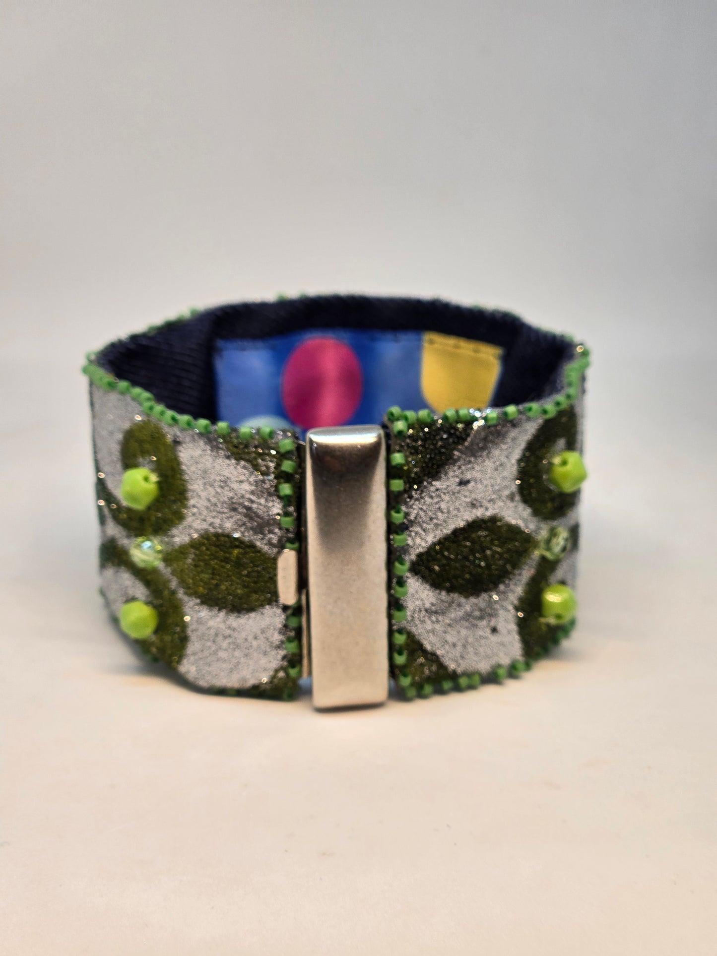 Bracelet Denim Elegance, motif arabesque vert