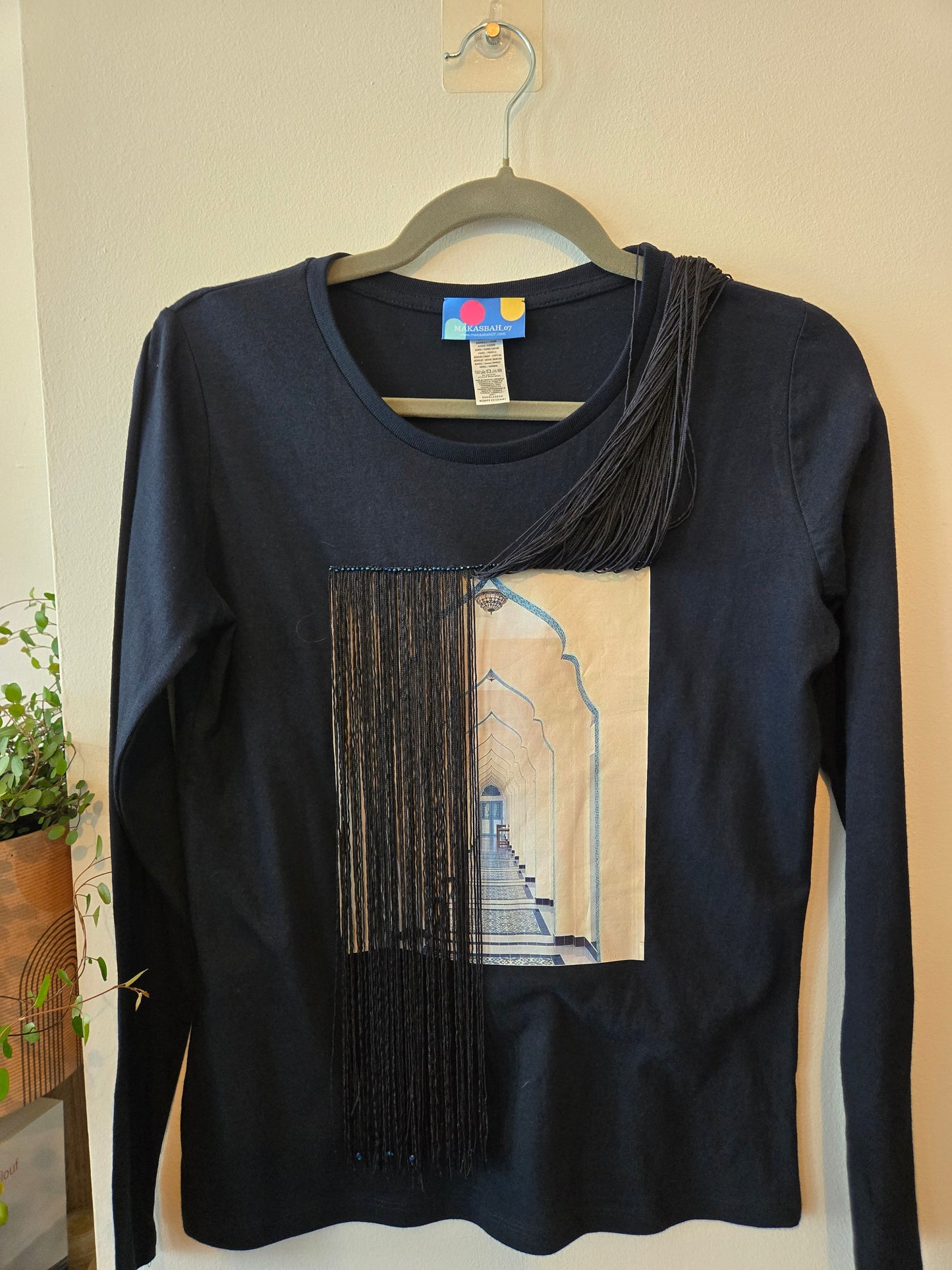 "Porta Araba" Handmade T-Shirt with Fringes and Beads