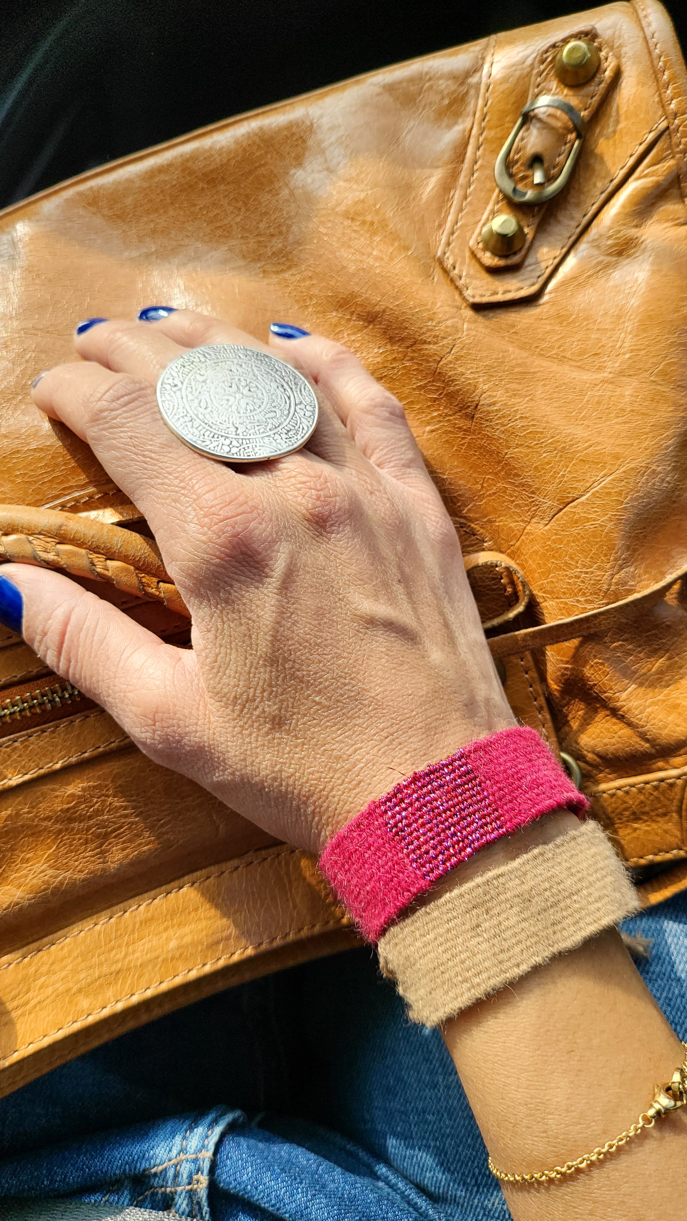 ANELLI Arabesque in acciaio invecchiato