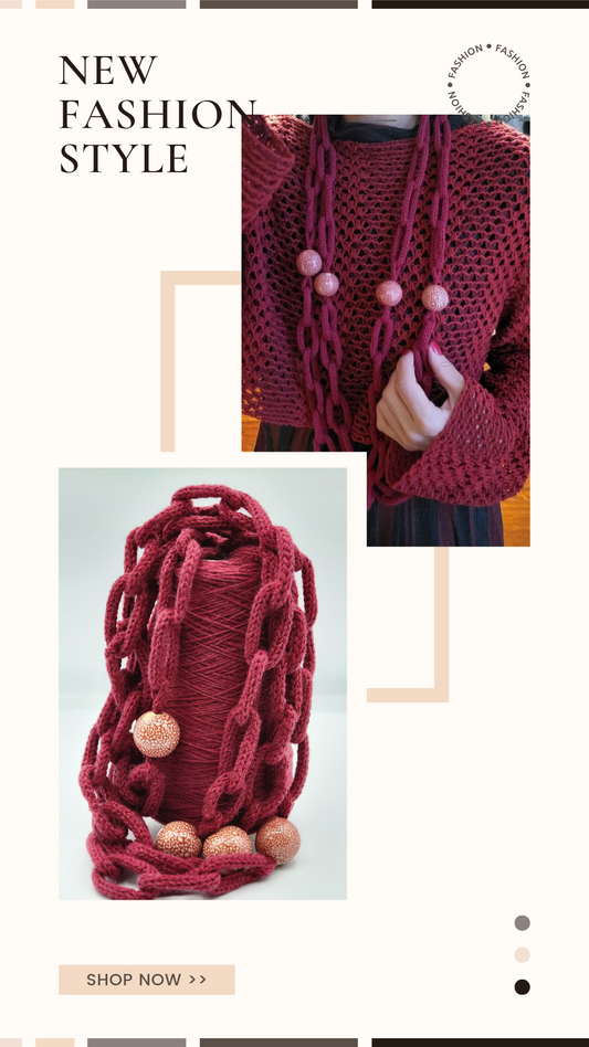 Red camel yarn necklace