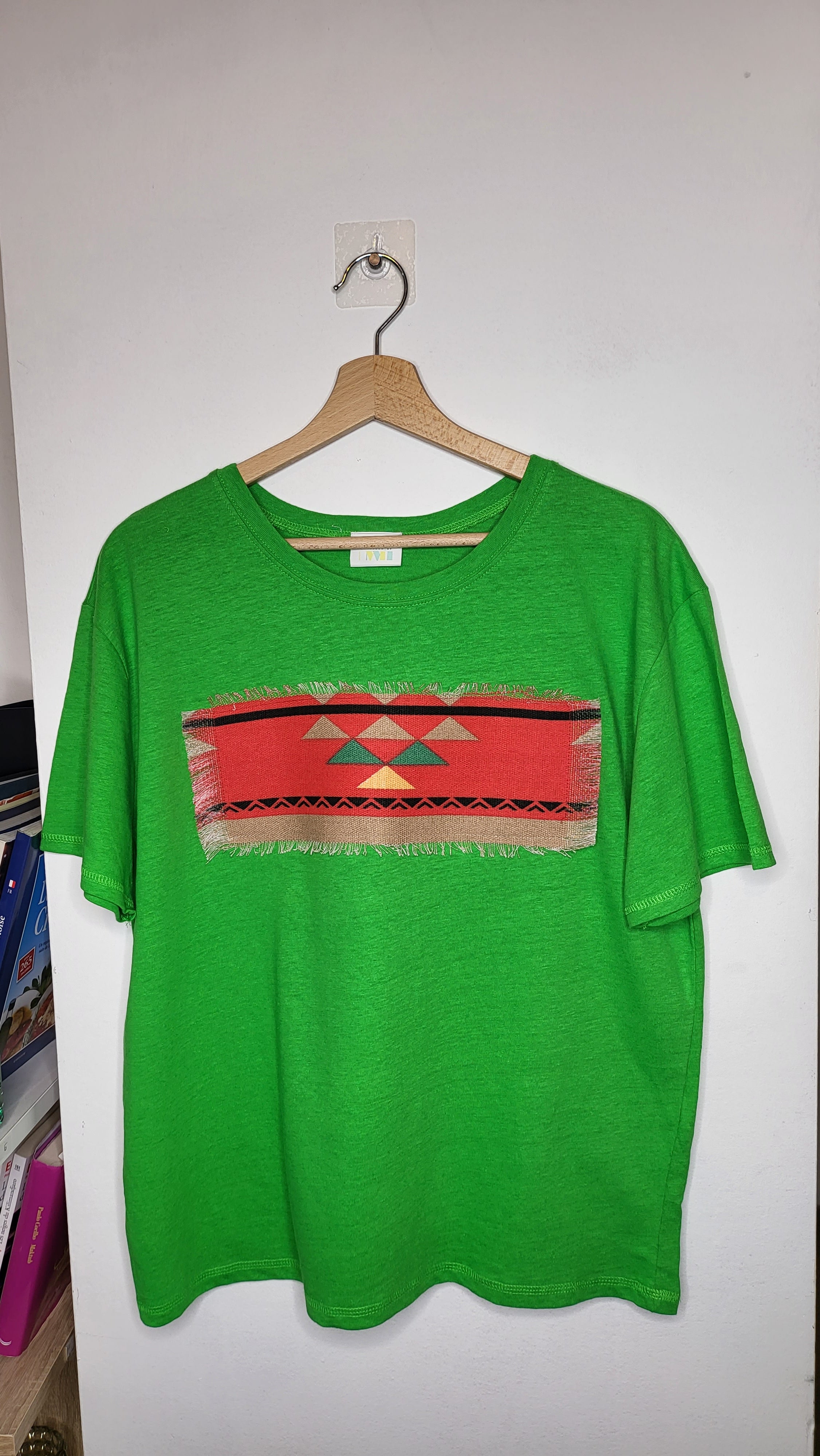 T-SHIRT - verde " con tessuto berbèro "