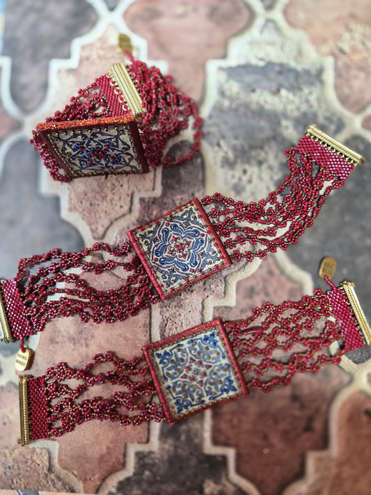 Arabesque leather and pearl bracelet