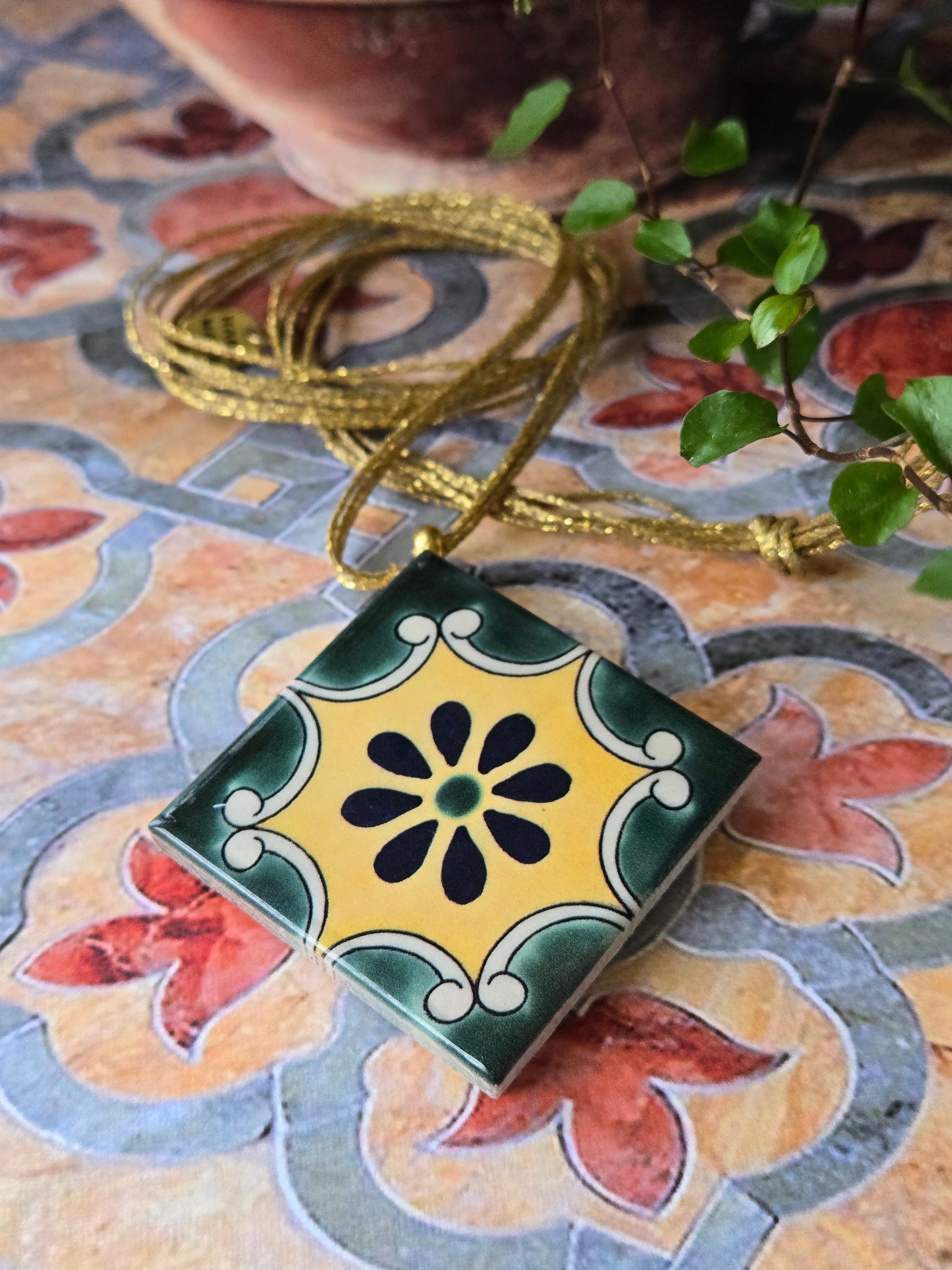 Collana Ceramica - L'originalità a portata di collo