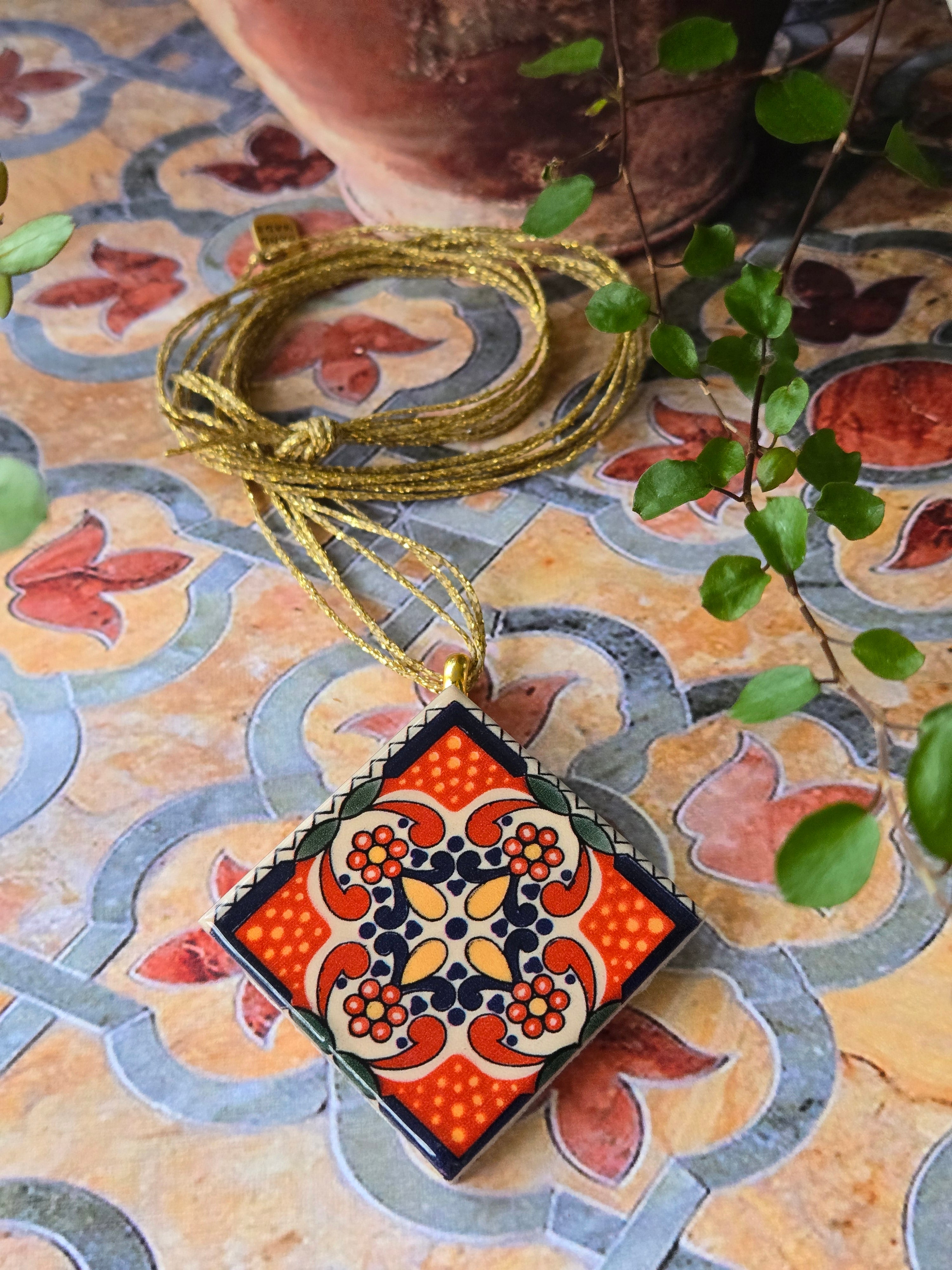 Collana Ceramica - L'originalità a portata di collo