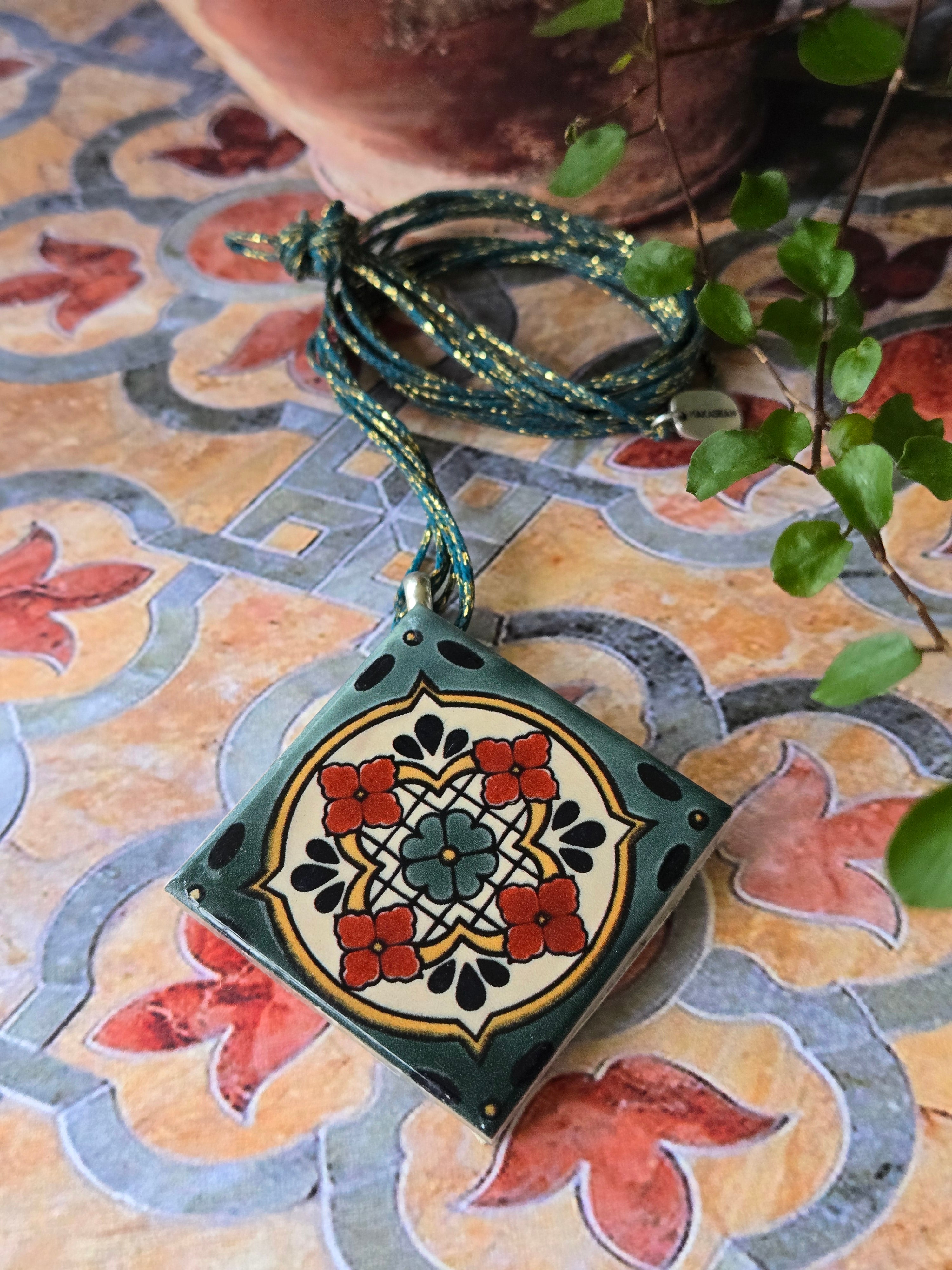 Collana Ceramica - L'originalità a portata di collo