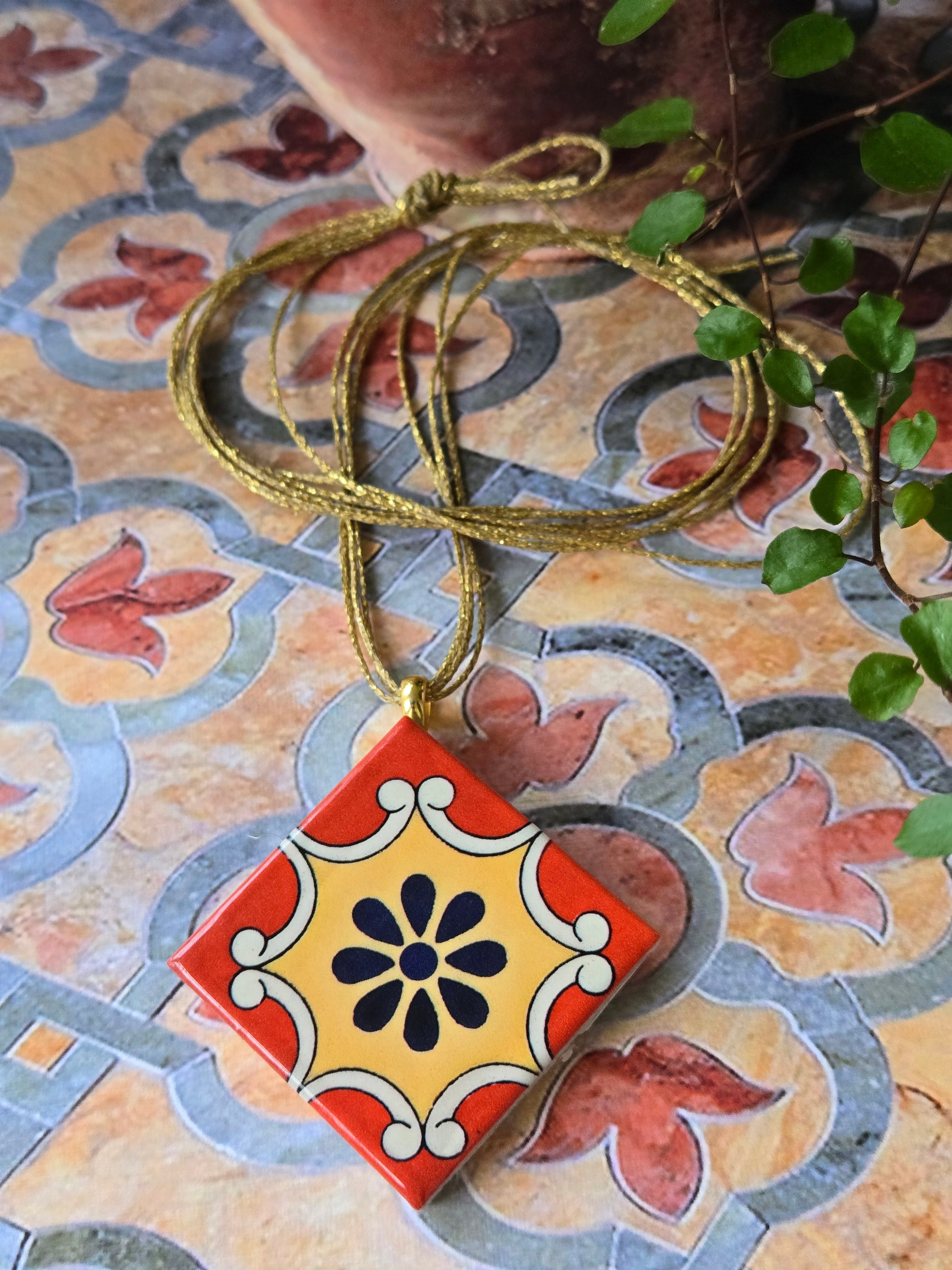 Collana Ceramica - L'originalità a portata di collo