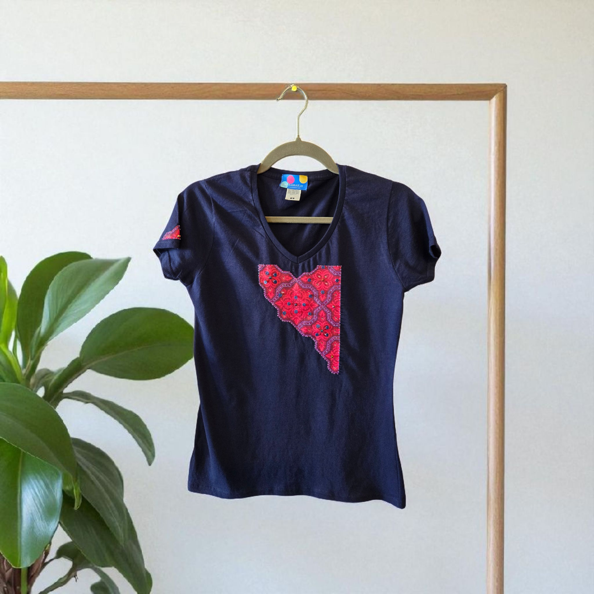 T-SHIRT 💠con Arabeschi 3D e Perle Fatto a Mano