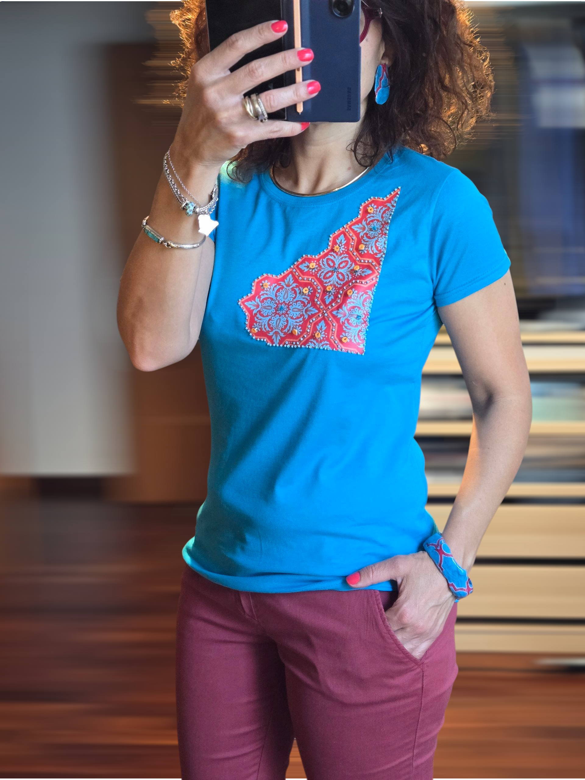 T-SHIRT 💠con Arabeschi 3D e Perle Fatto a Mano