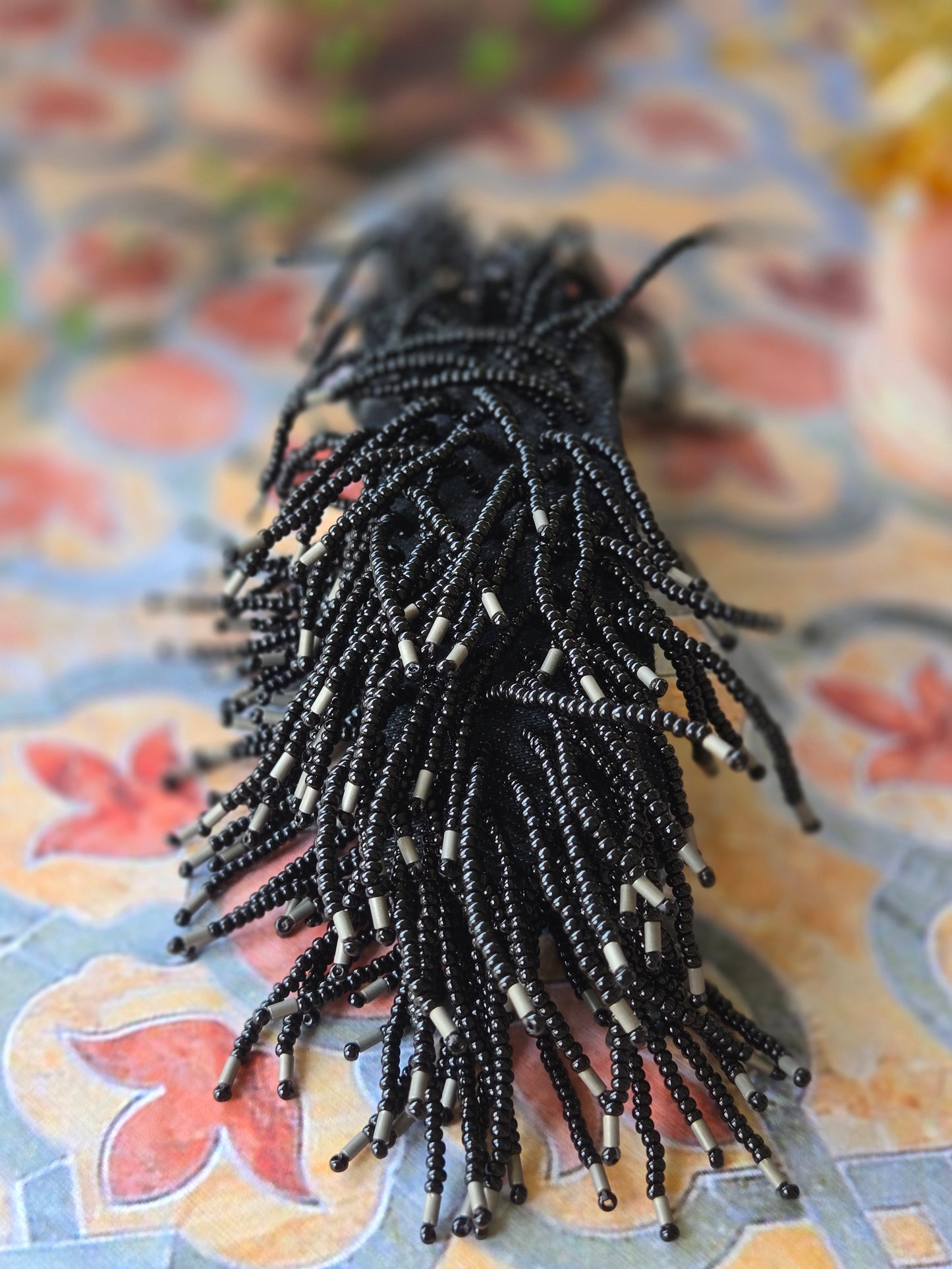 BRACCIALE - con frange in perline