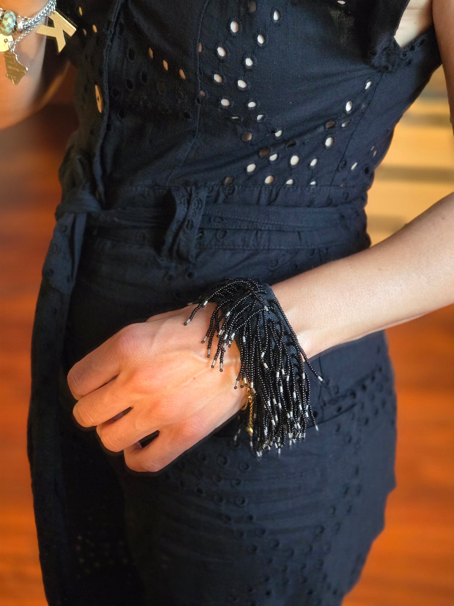BRACCIALE - con frange in perline