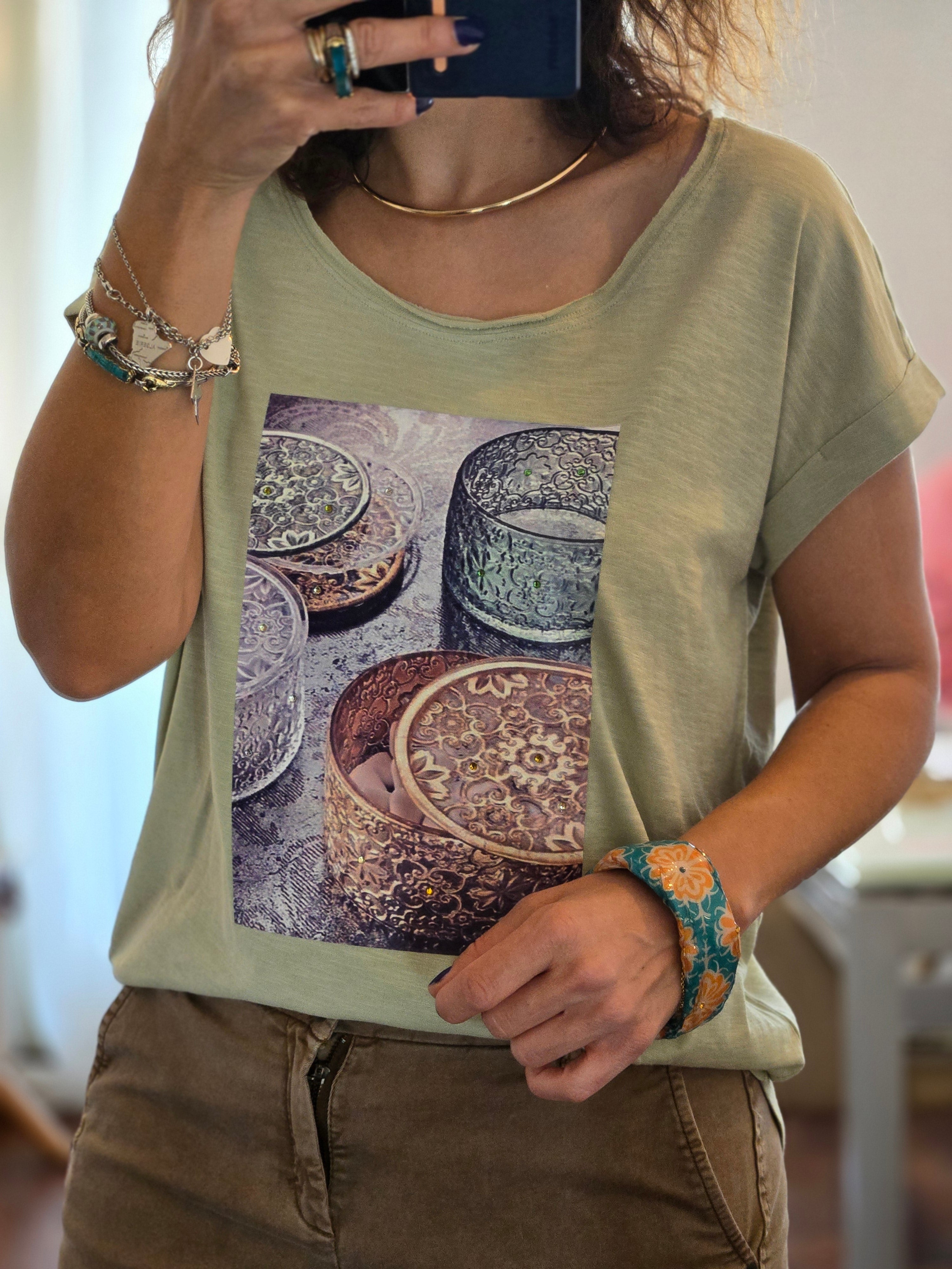 T-SHIRT con Arabesque Ricamati e Perline Luccicanti