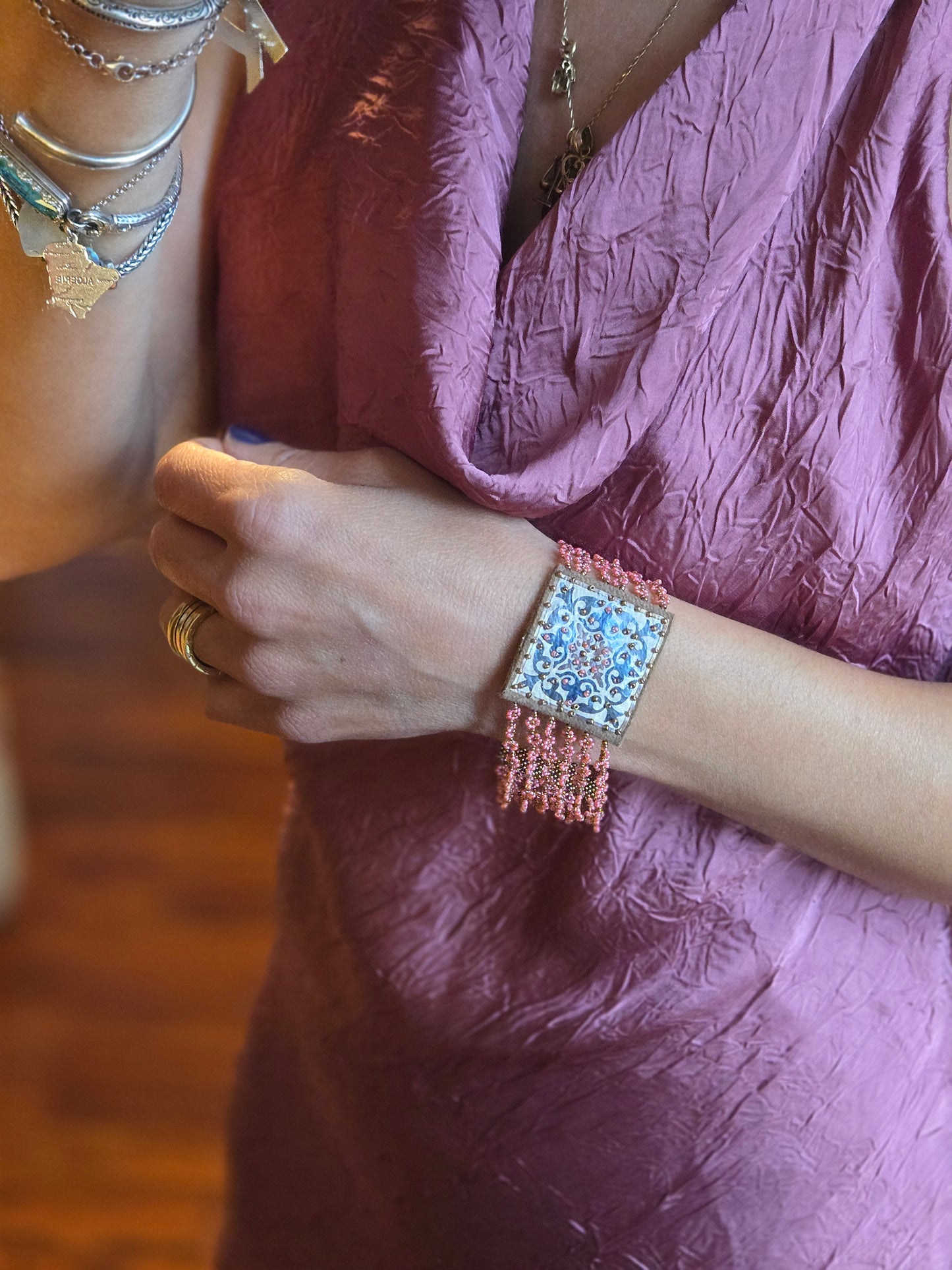 Arabesque leather and pearl bracelet
