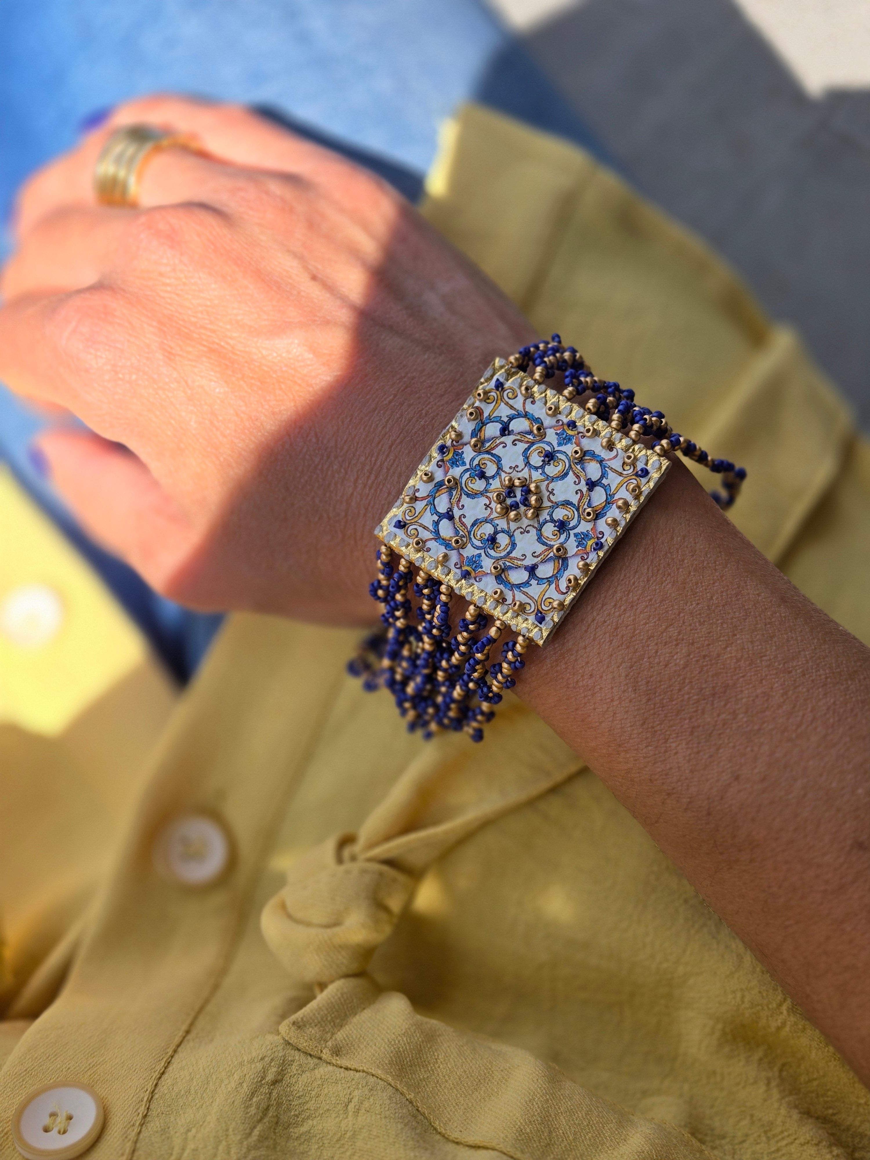 BRACCIALE Arabesque in pelle e perline di Murano e Miyuki