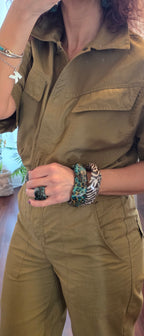 Bracciale Asimmetrico Artigianale con Motivi Animalier