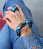 Bracciale Asimmetrico Artigianale con Motivi Animalier