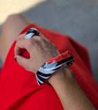 Bracciale Asimmetrico Artigianale con Motivi Animalier