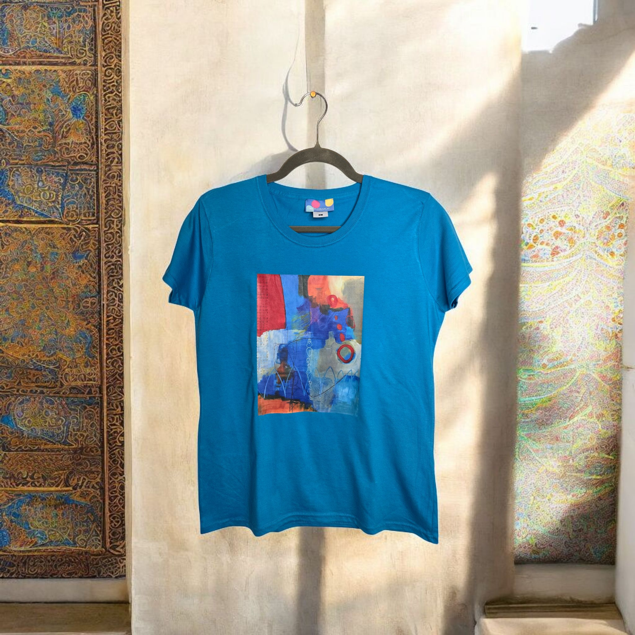 T-SHIRT - con Design Astratto unico e vibrante