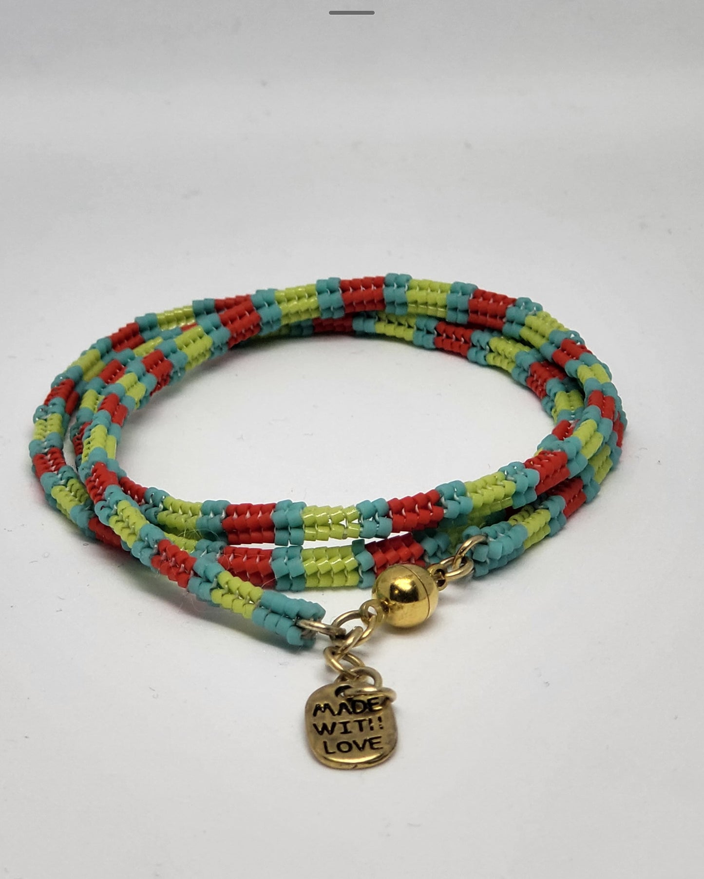 Fluorescent necklace