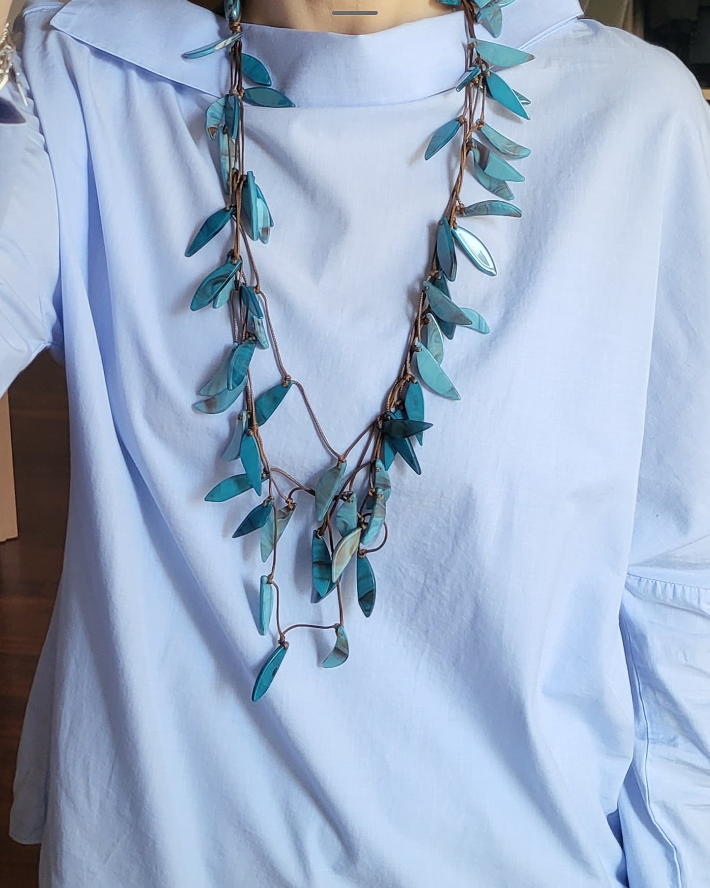 051 - Collier en résine l'éveil des feuilles TURQUOISE
