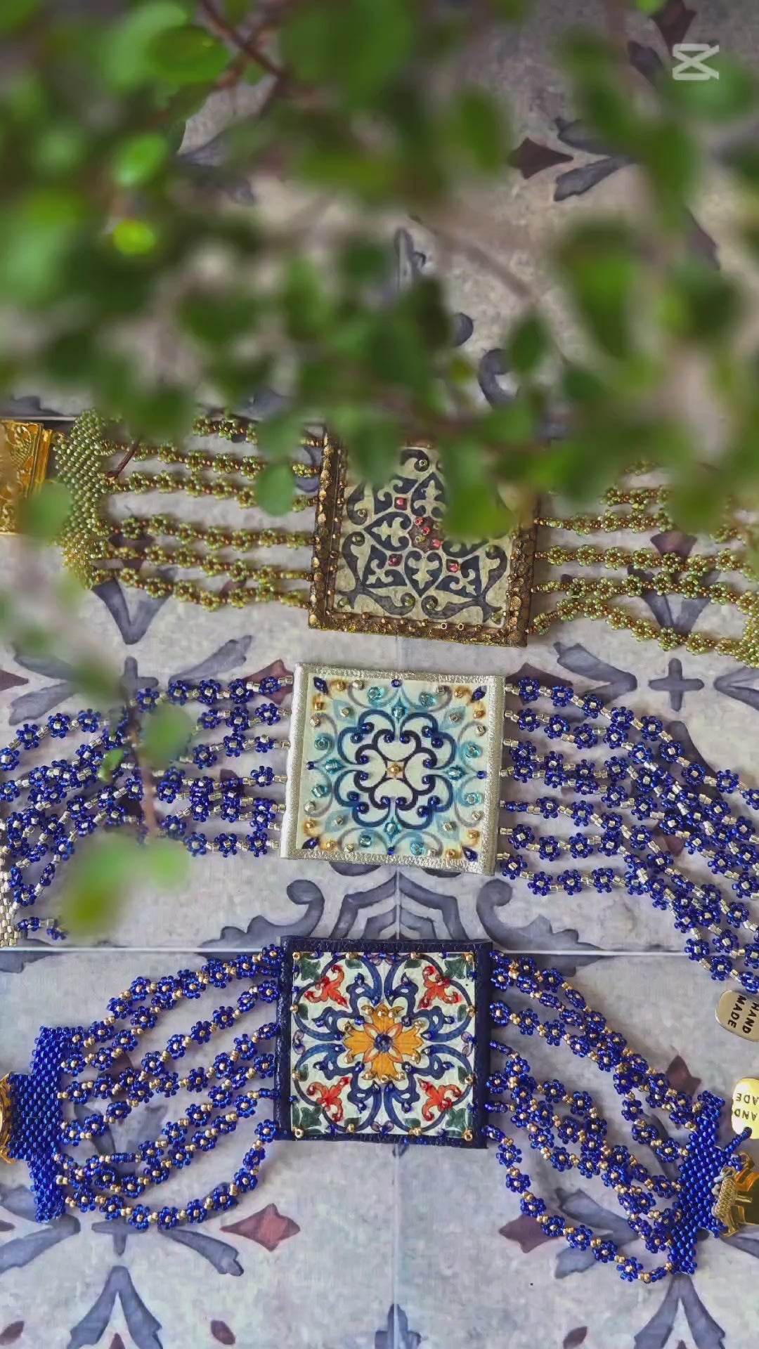 BRACCIALE Arabesque in pelle e perline di Murano e Miyuki