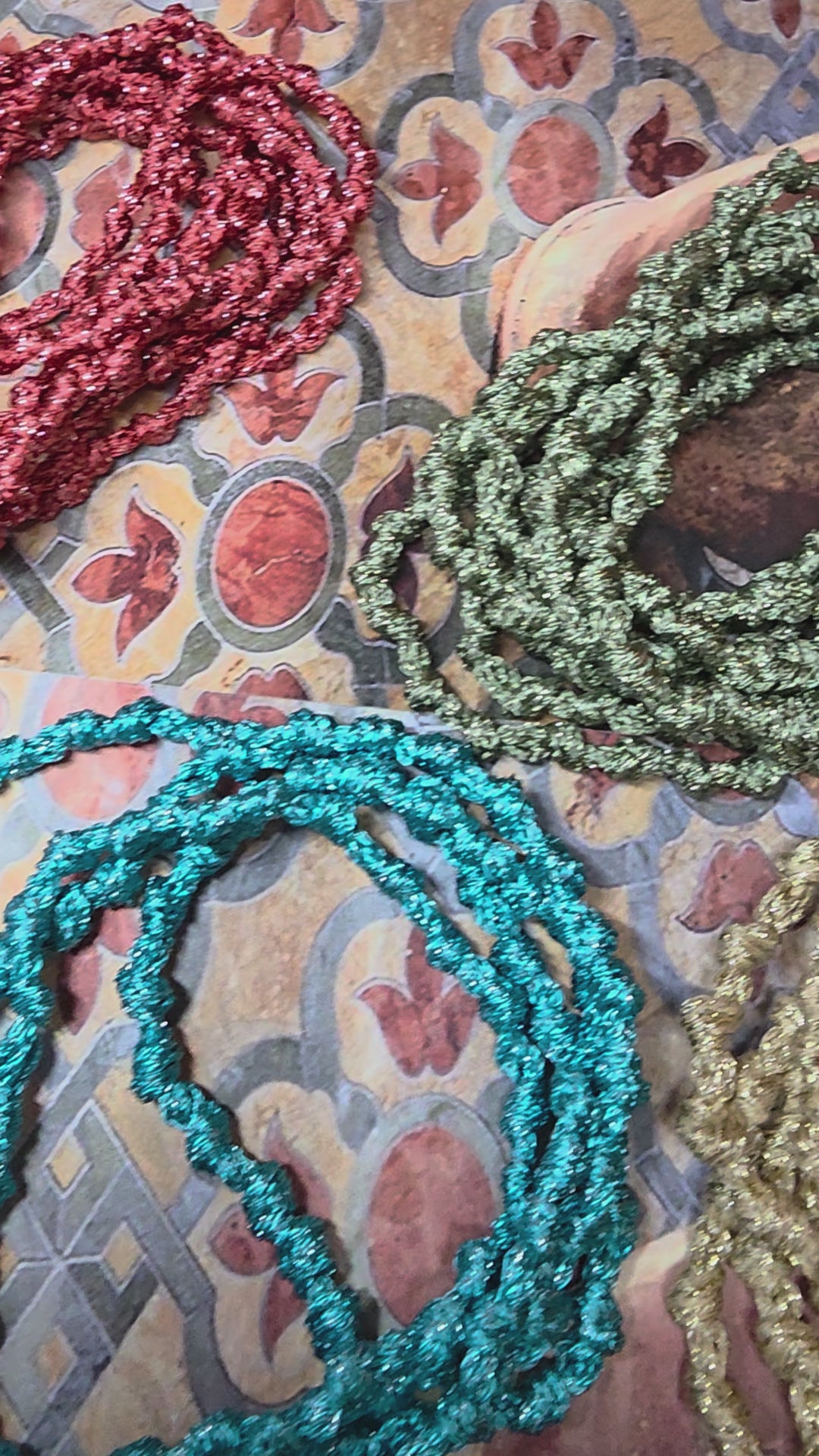 Collana in laminato, Artigianale per uno Stile Elegante