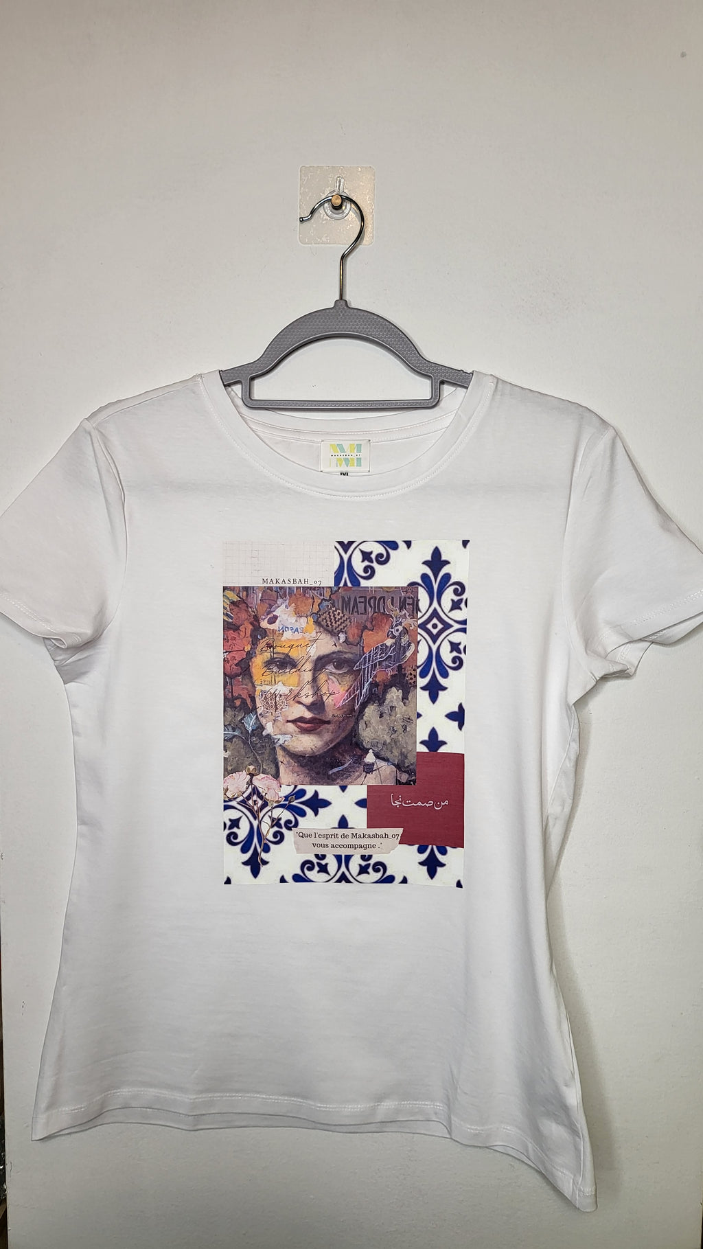 T-SHIRT -⚜️ Élégance rétro et charme oriental ⚜️