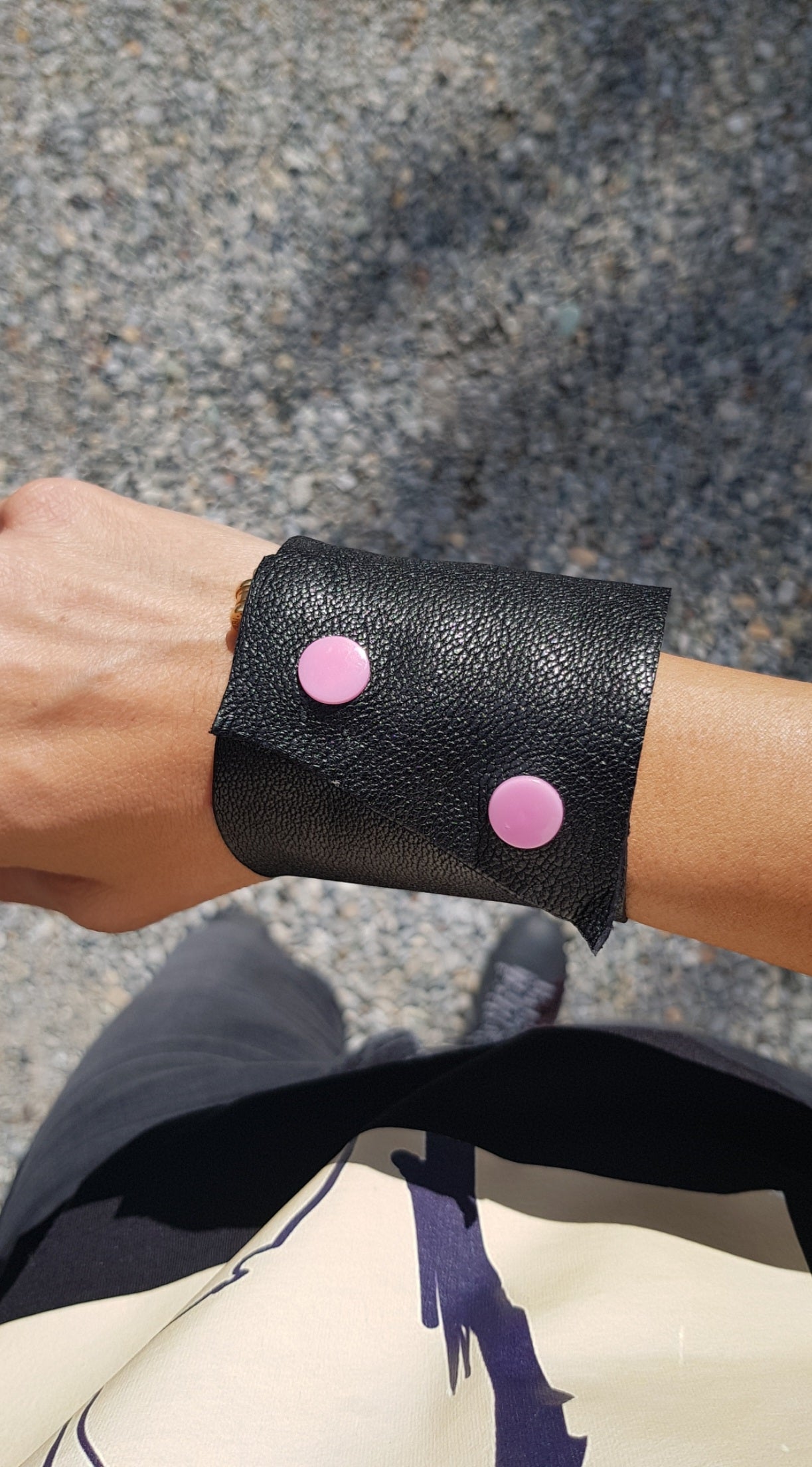 027 - Bracelet en cuir imprimé