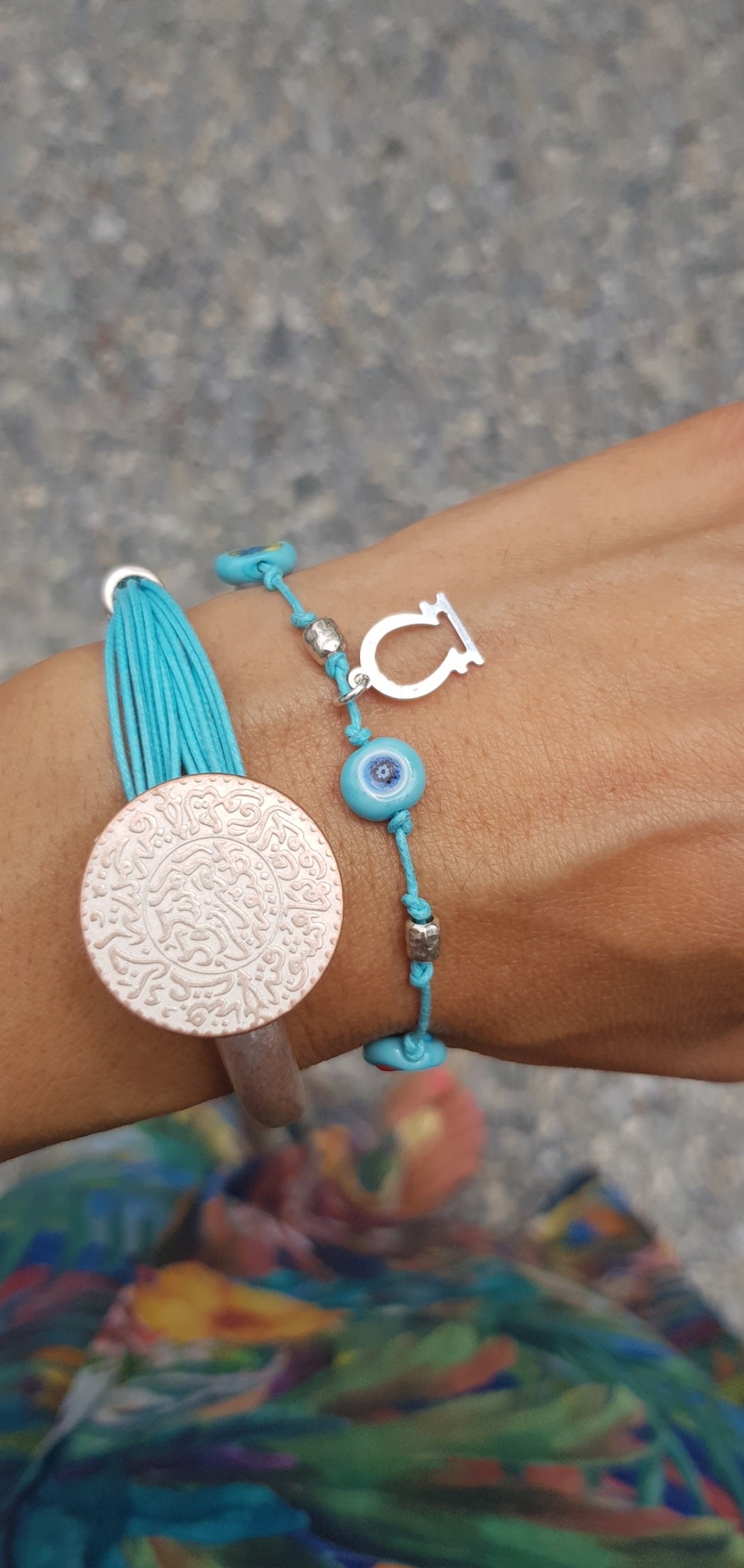 026 - Bracelet semi-rigide avec pièce arabe
