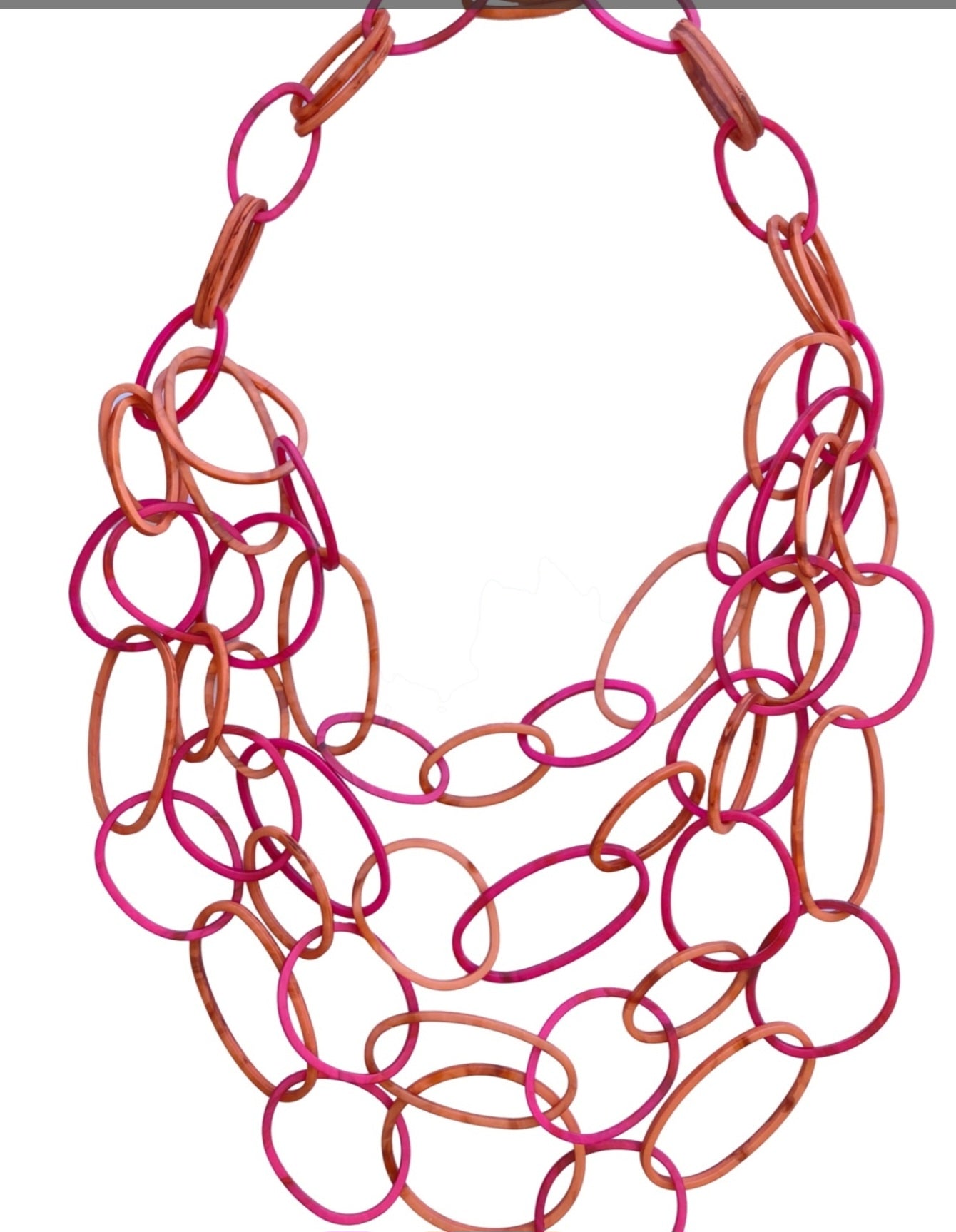 COLLANA in resina con maglie ovali colore FUCSIA